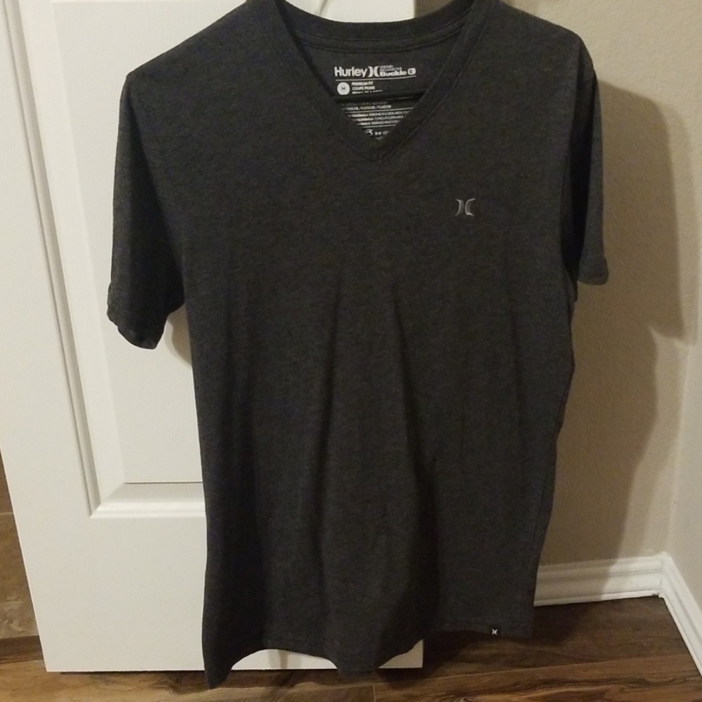 Men's medium Hurley V-neck T-shirt